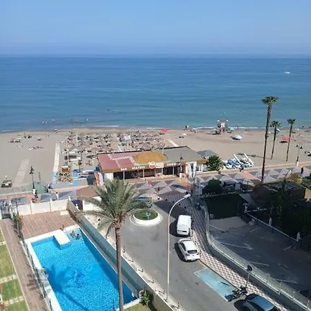 Estudio En Primera Línea De Playa *